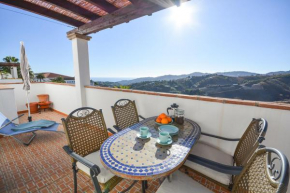 La Fuente APT6, Frigiliana Amazing 2 bedroom Family Apartment with views, Padel Court and 2 Pools HansOnHoliday Rentals, Frigiliana